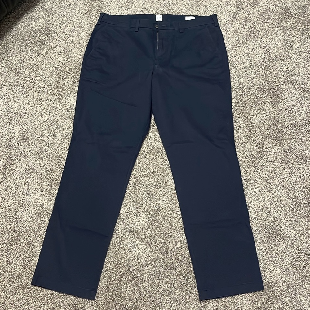 Gap Essential Khaki Straight Pants (in navy)